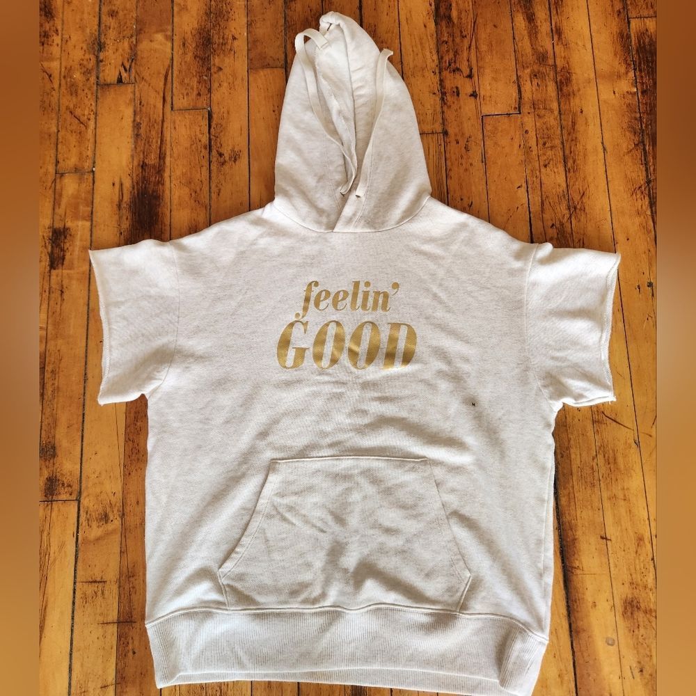 Aerie cut off sleeves lightweight hoodie drawstring hood kangaroo pocket medium